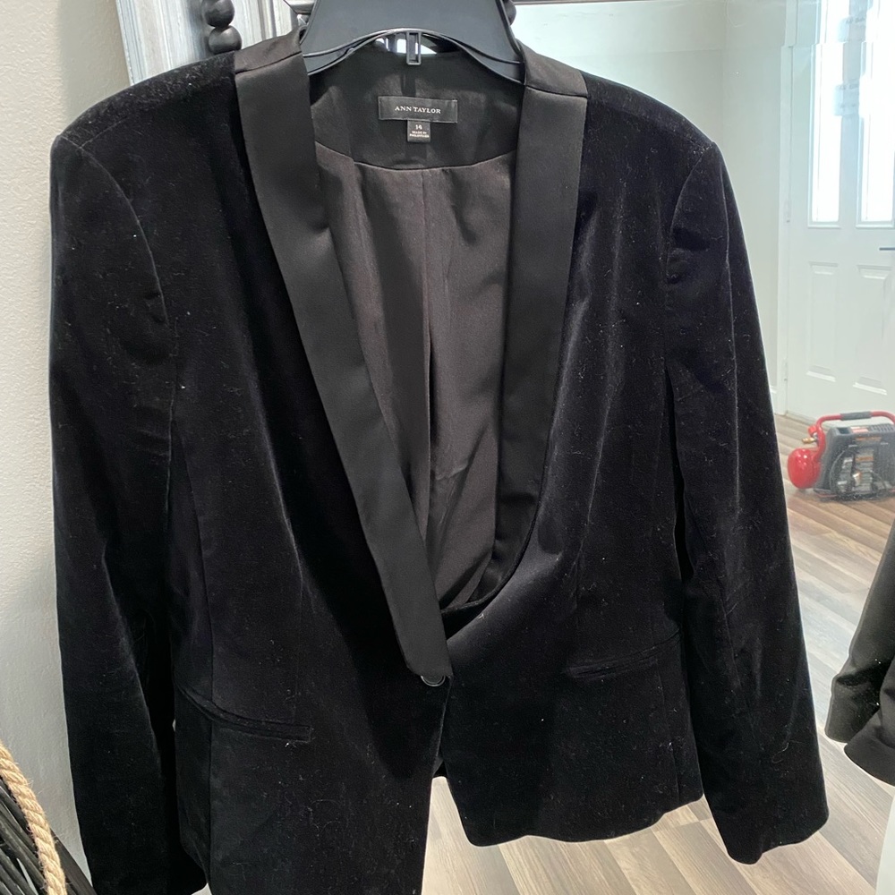 Ahh Taylor Blazer
